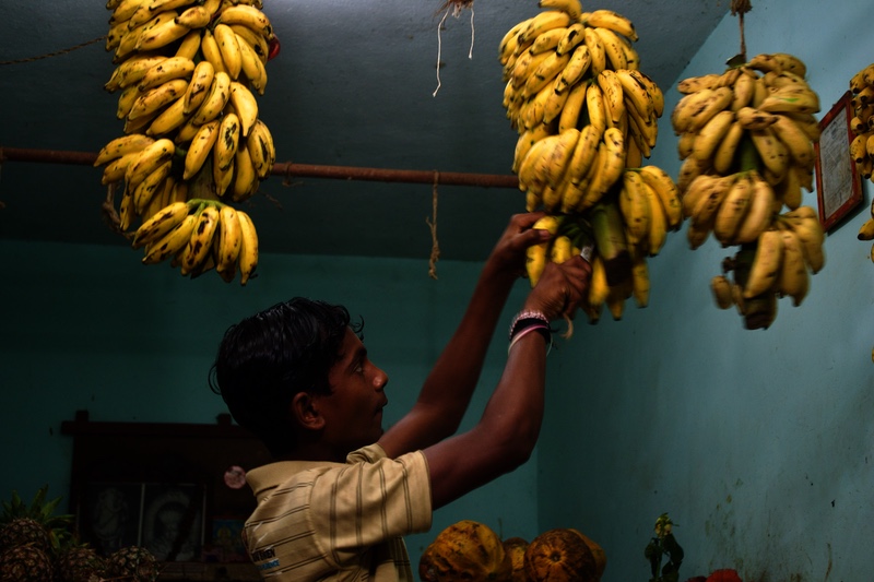 food-fresh-bananas.jpg