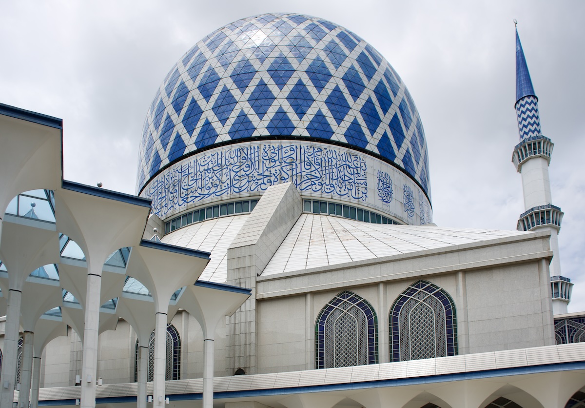 shah-alam-mosque.jpg