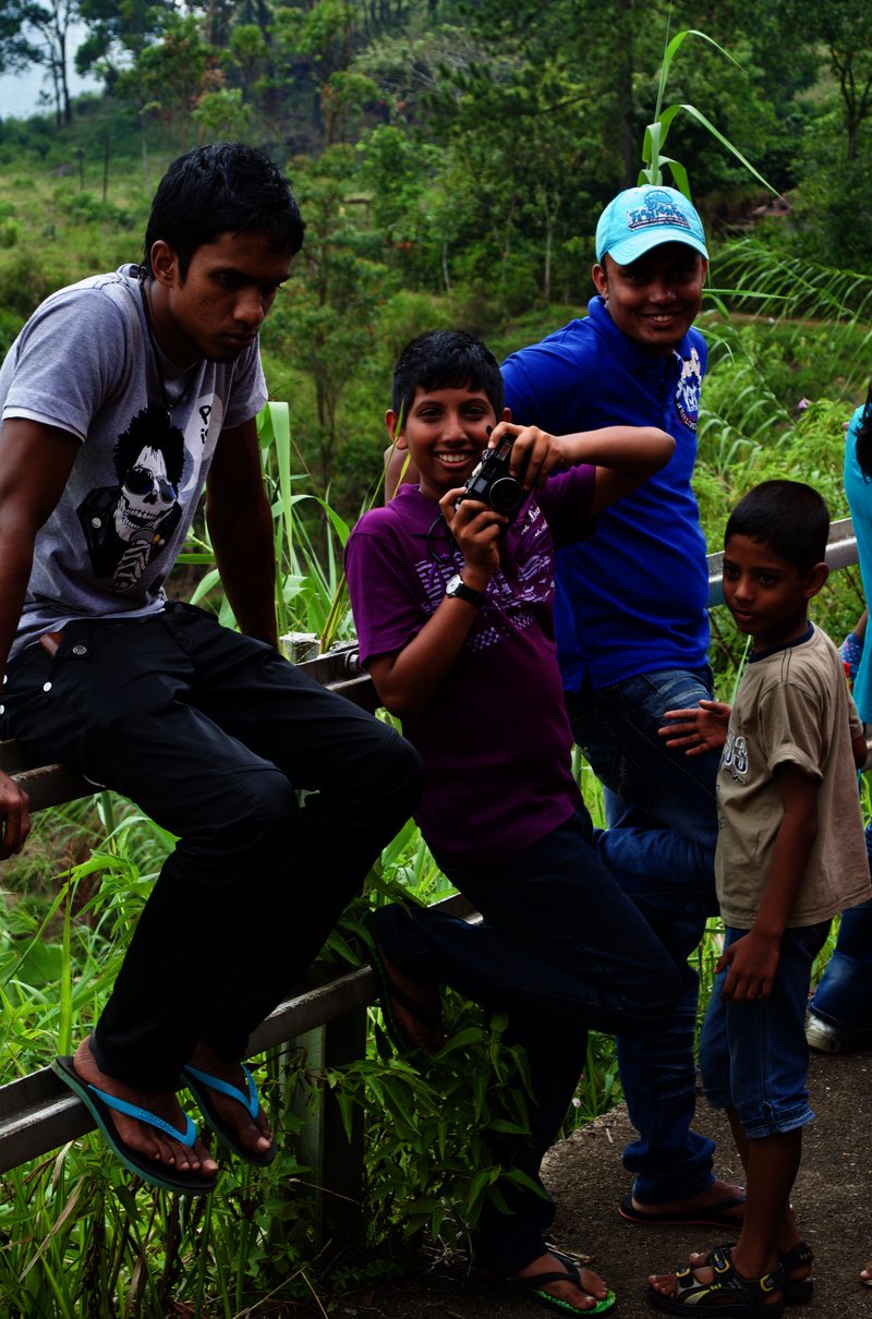 train-to-kandy-guys.jpg